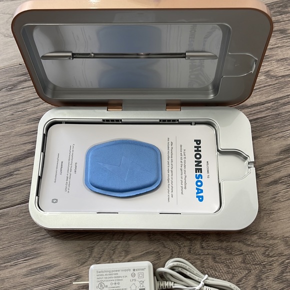 Phone Soap phone cleaner - Picture 2 of 3